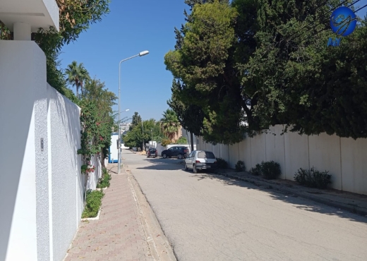 🏡 Maison spacieuse avec grand jardin à vendre - Bien immobilier à {"id":23,"country_id":219,"name":"TUNIS","slug":"tunis"} - Image 2 - Agence Immobilière Maison Plus Elite