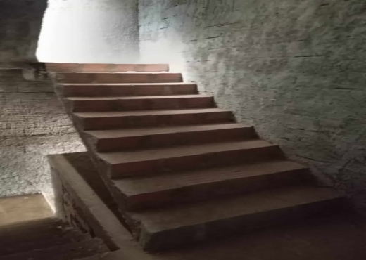 🏡 Maison 3 étages à Ras Jebel - Bien immobilier à {"id":4,"country_id":219,"name":"BIZERTE","slug":"bizerte"} - Agence Immobilière immo\'in