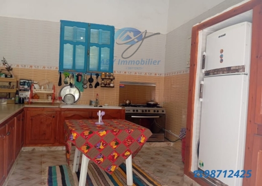 Maison spacieuse avec grand terrain 🌳🍋 - Bien immobilier à {"id":4,"country_id":219,"name":"BIZERTE","slug":"bizerte"} - Image 3 - Agence Immobilière Maison Plus Elite